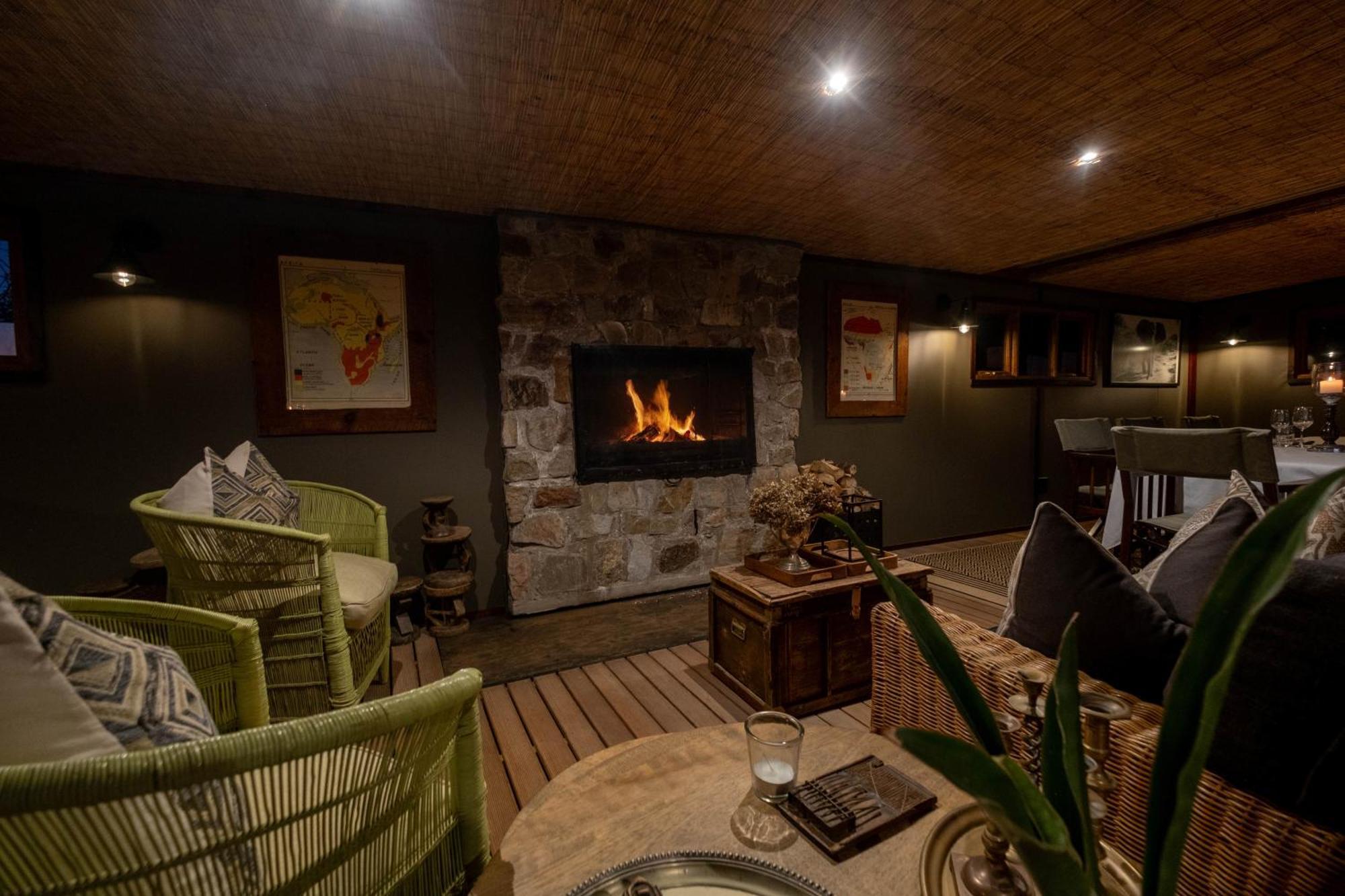 Hillsnek Safari Camp - Rezervaţia Naturală Amakhala Exterior foto