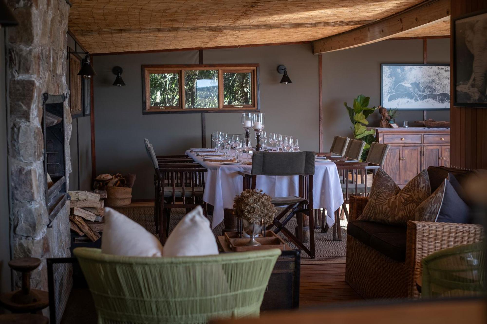 Hillsnek Safari Camp - Rezervaţia Naturală Amakhala Exterior foto