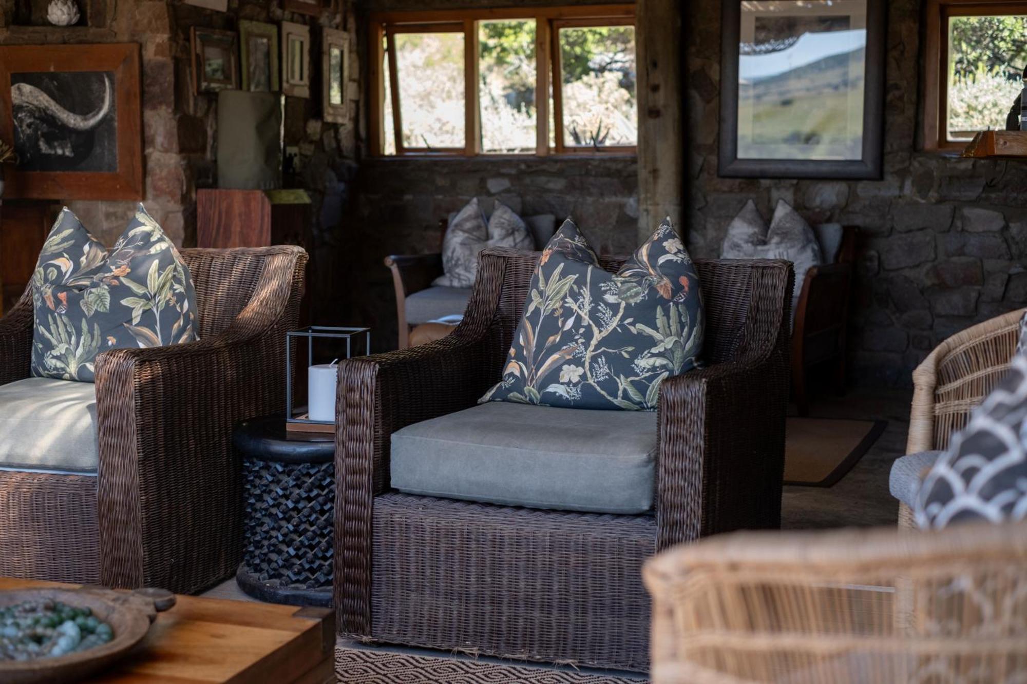 Hillsnek Safari Camp - Rezervaţia Naturală Amakhala Exterior foto